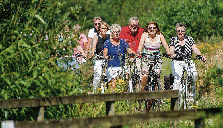 Gemeinsam die Natur erfahren: Die Region bietet viele attraktive Routen fürs Fahrrad. Bild: Archiv