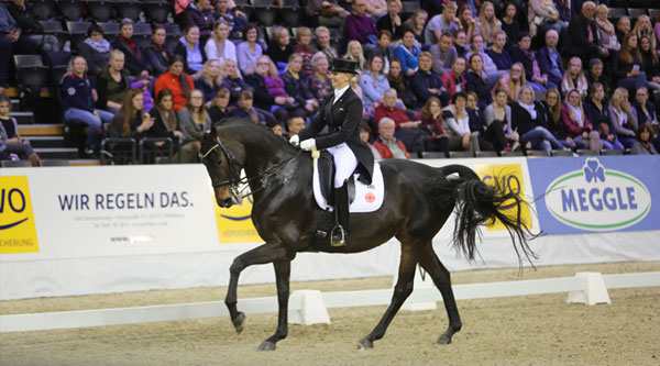 Jessica von Bredow-Werndl auf Dalera BB, Louisdor-Preis, Agravis-Cup 2017, 1. Platz Bild: Oliver Perkuhn